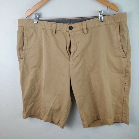Tommy Bahama Other - Tommy Bahama Men's Shorts Khaki Sands Size 40‎